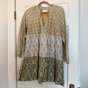 Jessica Simpson patterned midi dress with sleeves